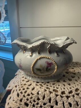 Porcelain Floral Decorative napkin holder  with Gold Accents - White